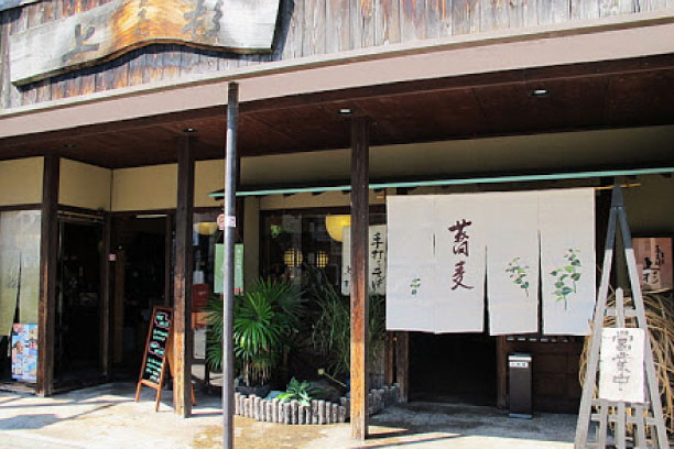 3_kaga_uesugi.jpg