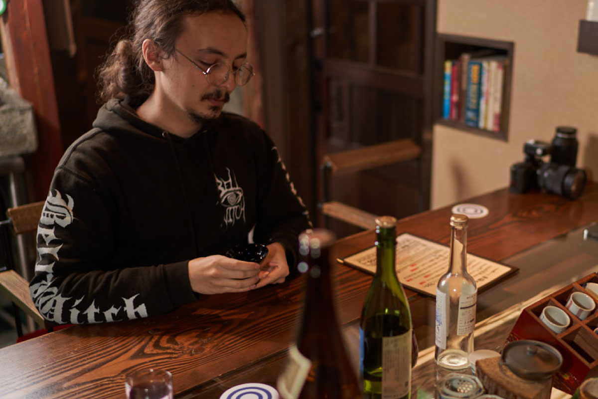 2_exp_tasting.jpg