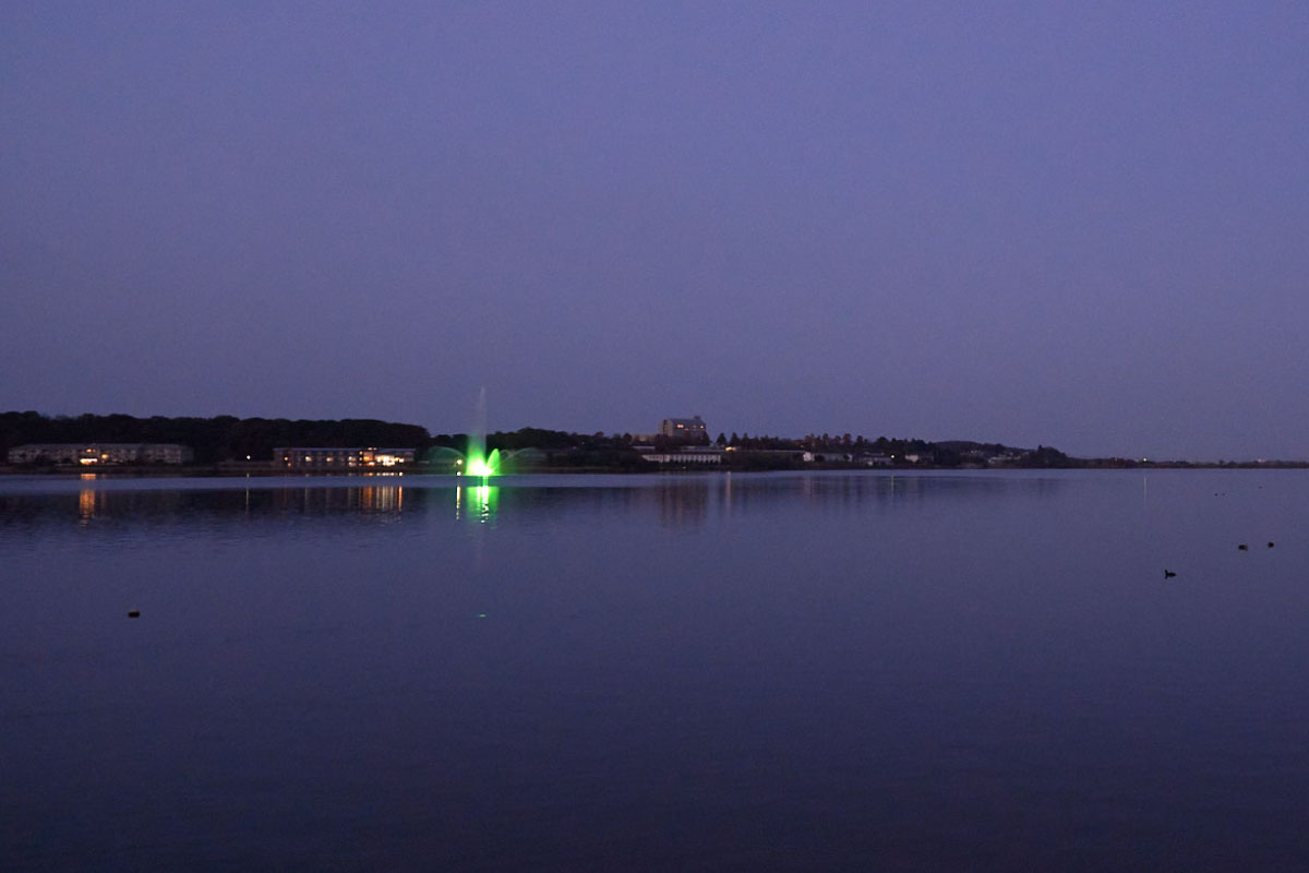 Lake Shibayama at night and its fountain