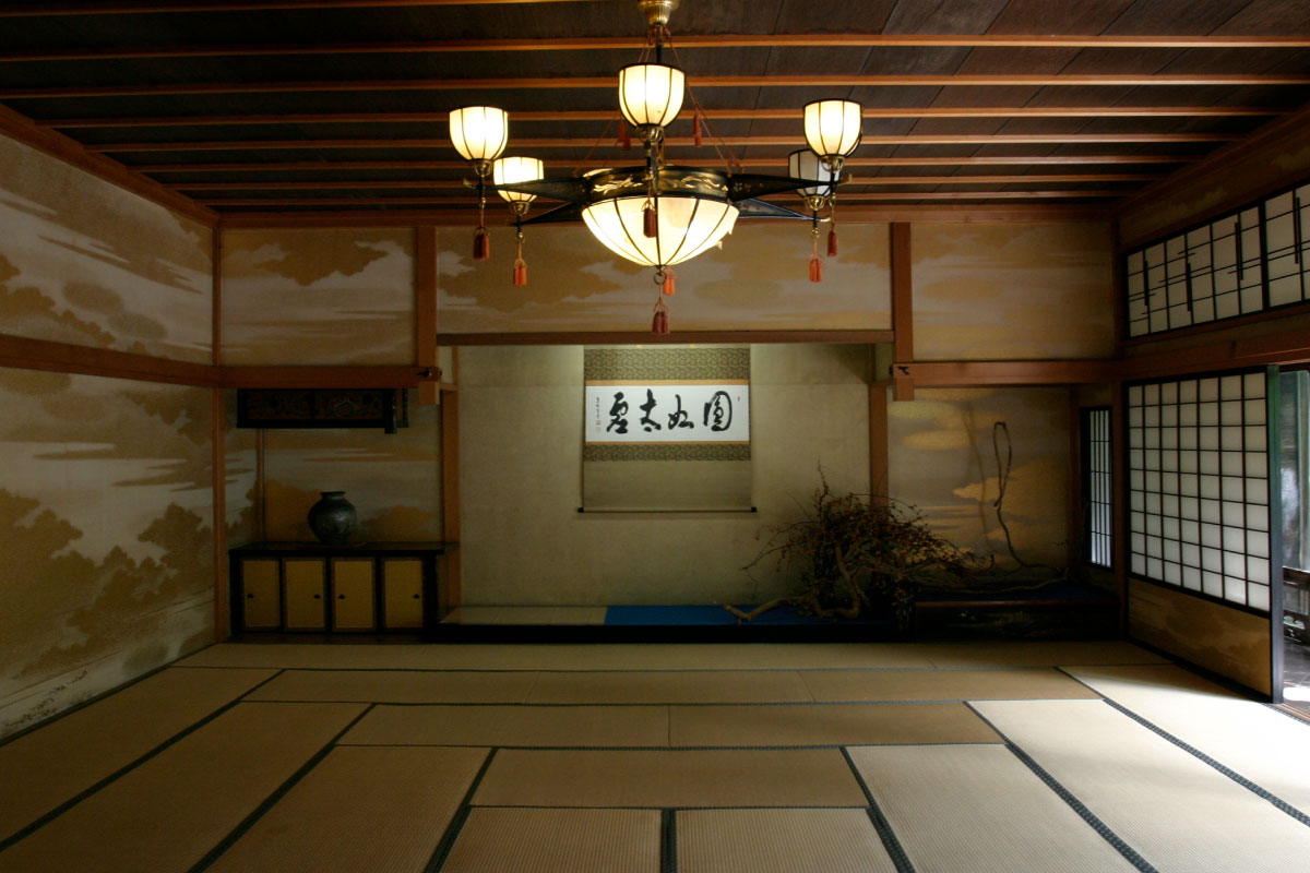 A huge main room and their walls are decorated in gold leaf powder