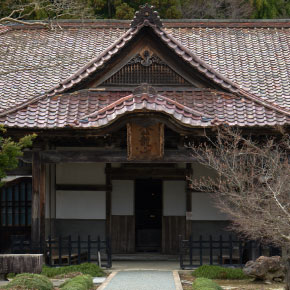1_jissho_in_temple.jpg